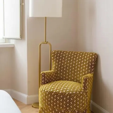 Apartment Colosseum 10steps Away, Marco Aurelio Luxury House Rom